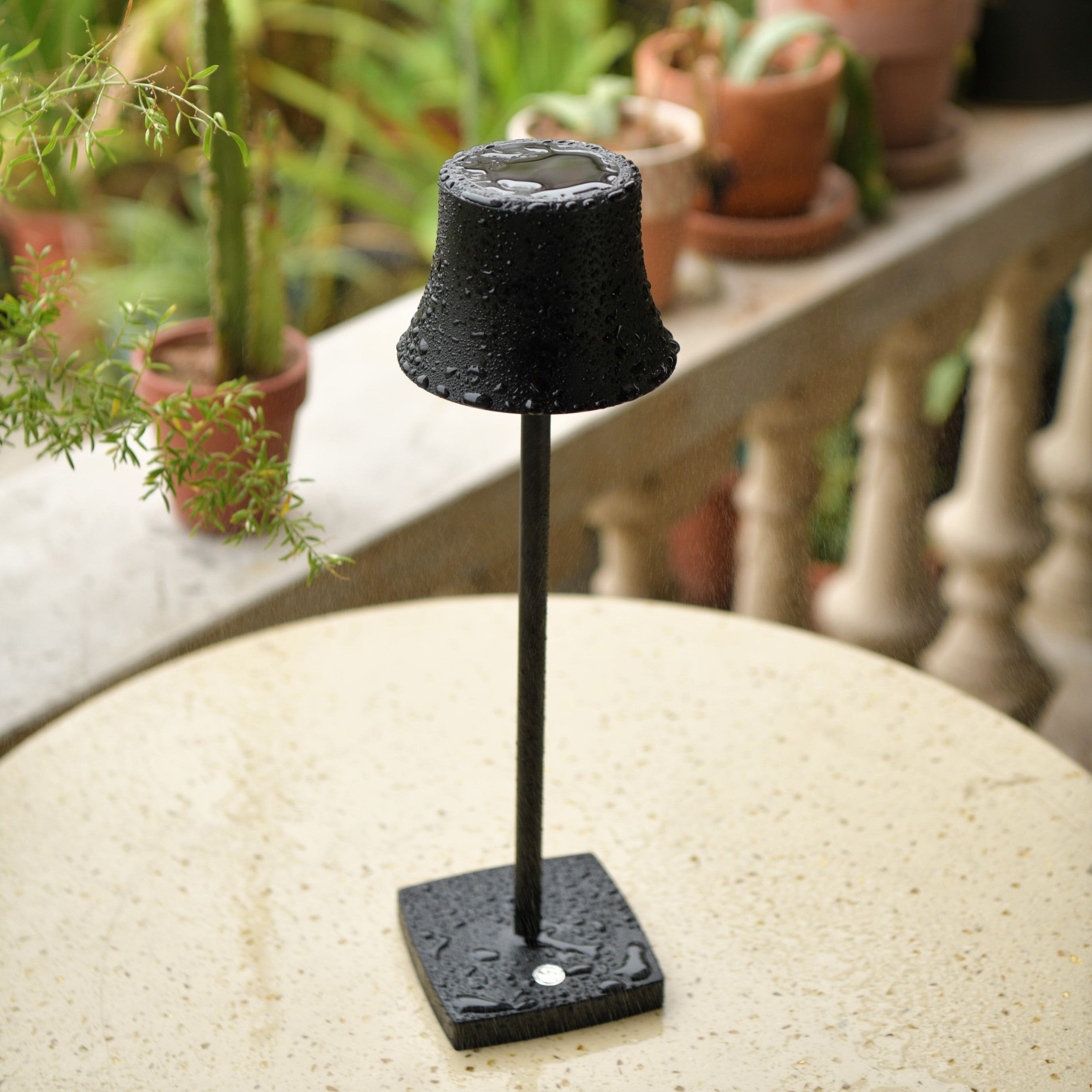 Lámpara De Mesa LED Solar RGB – Regulable Y Recargable USB – Ideal Para Exterior, Jardín O Fiesta – Envío DHL