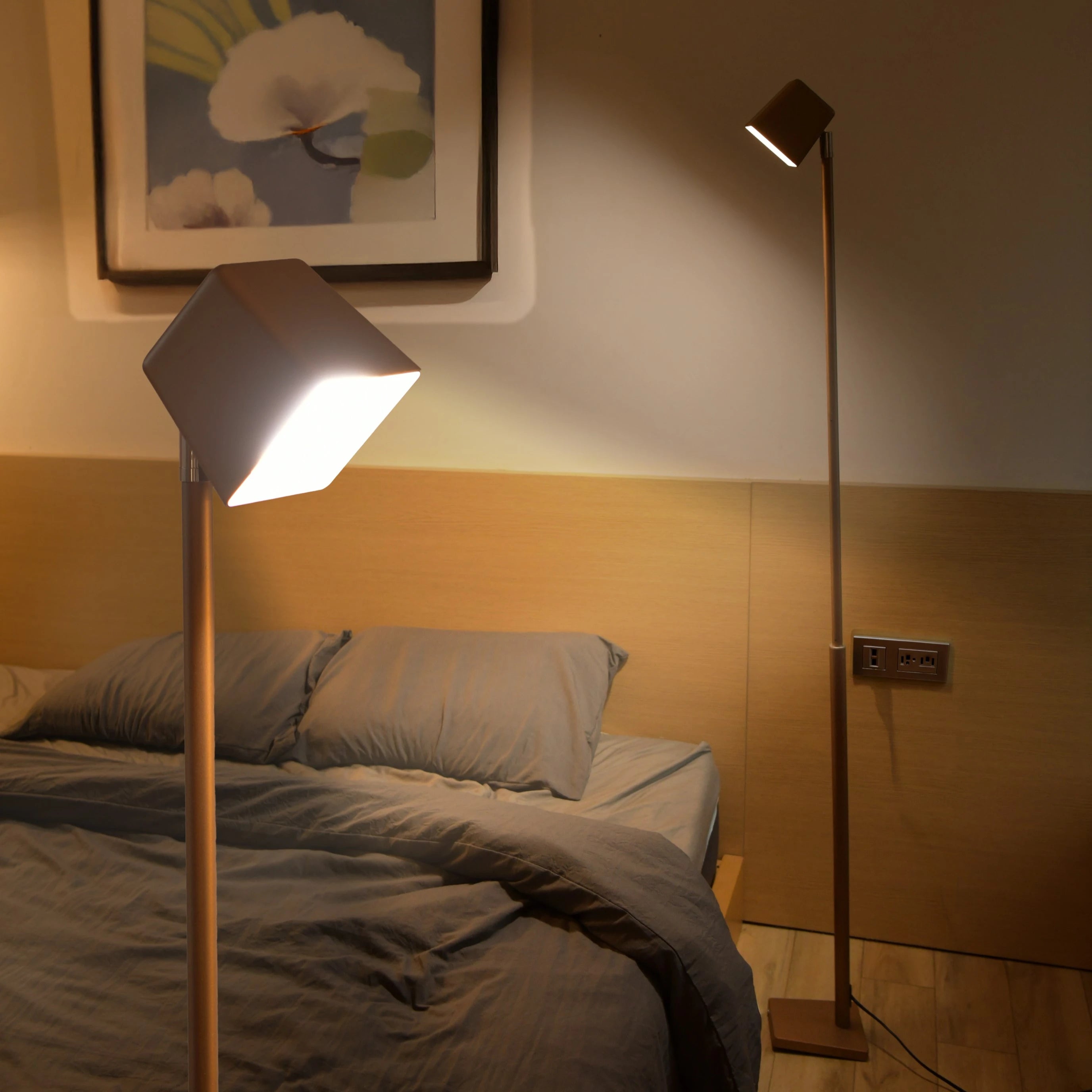 LED Floor Lamp Pillar S811 | Adjustable, Remote-Controlled