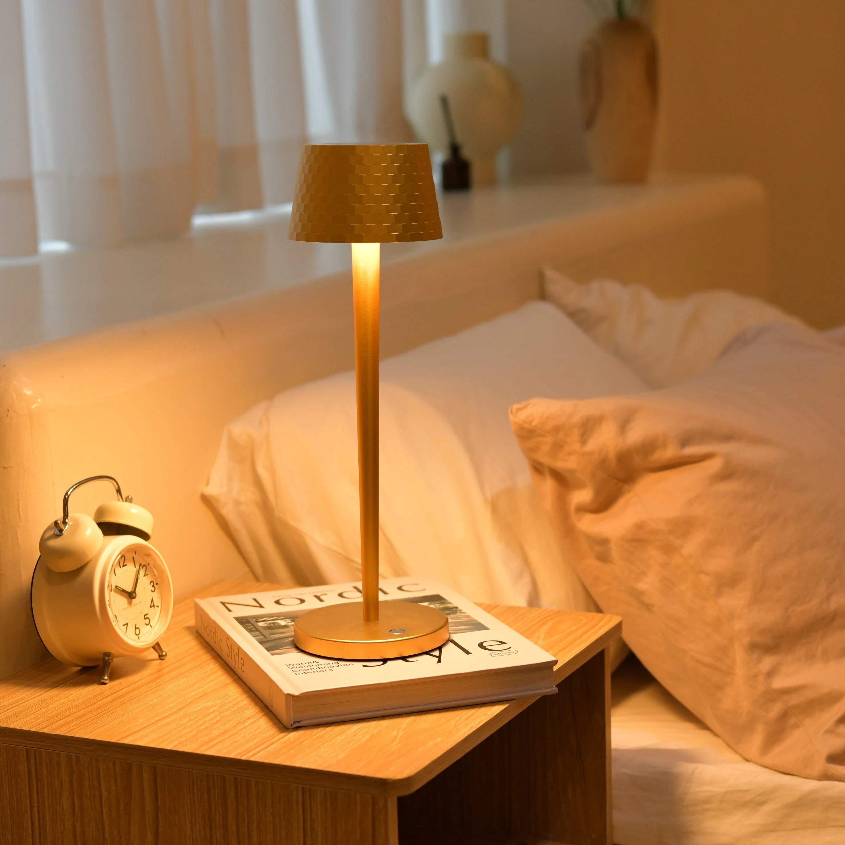 Cordless Table Lamp S819 Ray LED Dimmable Lamp Sakringt