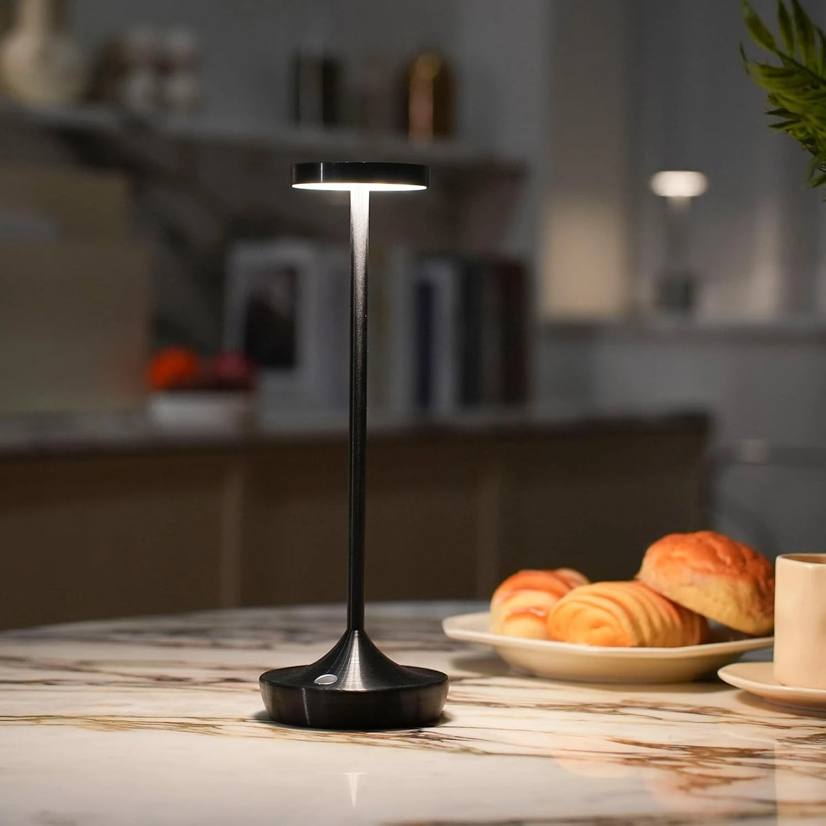 Nova X86 Rechargeable Cordless Table Lamp | Sakringt